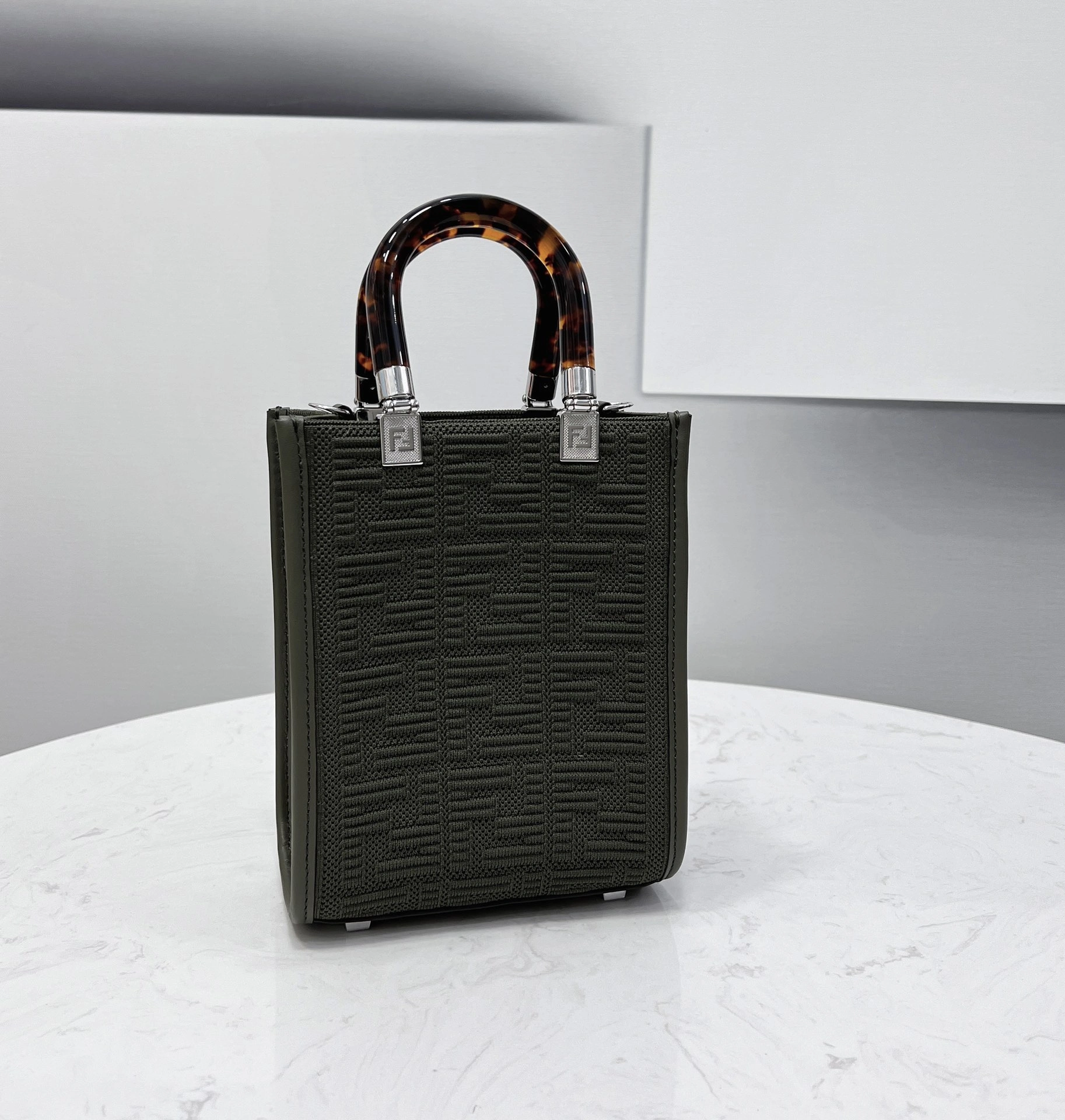 Fendi Shopping Bags Stretchable 76668