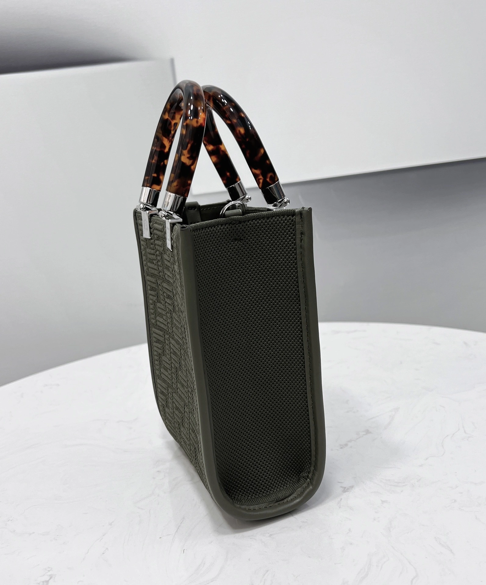 Fendi Shopping Bags Stretchable 76668