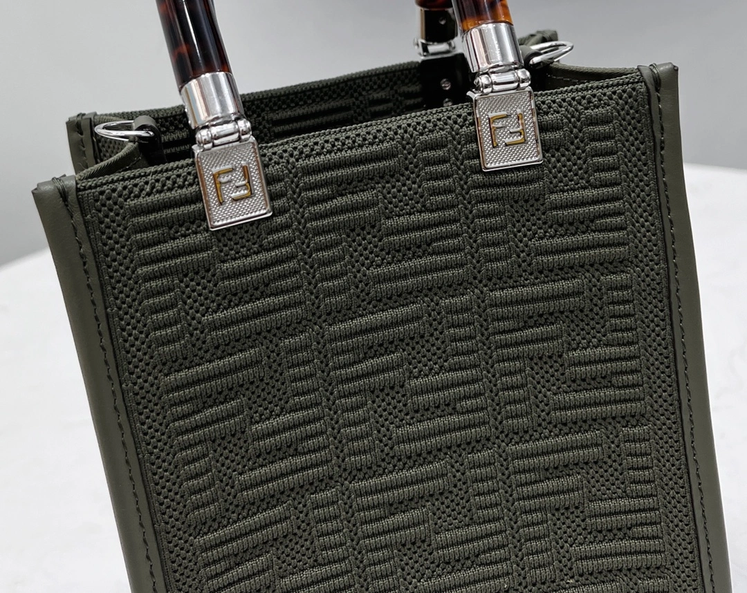 Fendi Shopping Bags Stretchable 76668