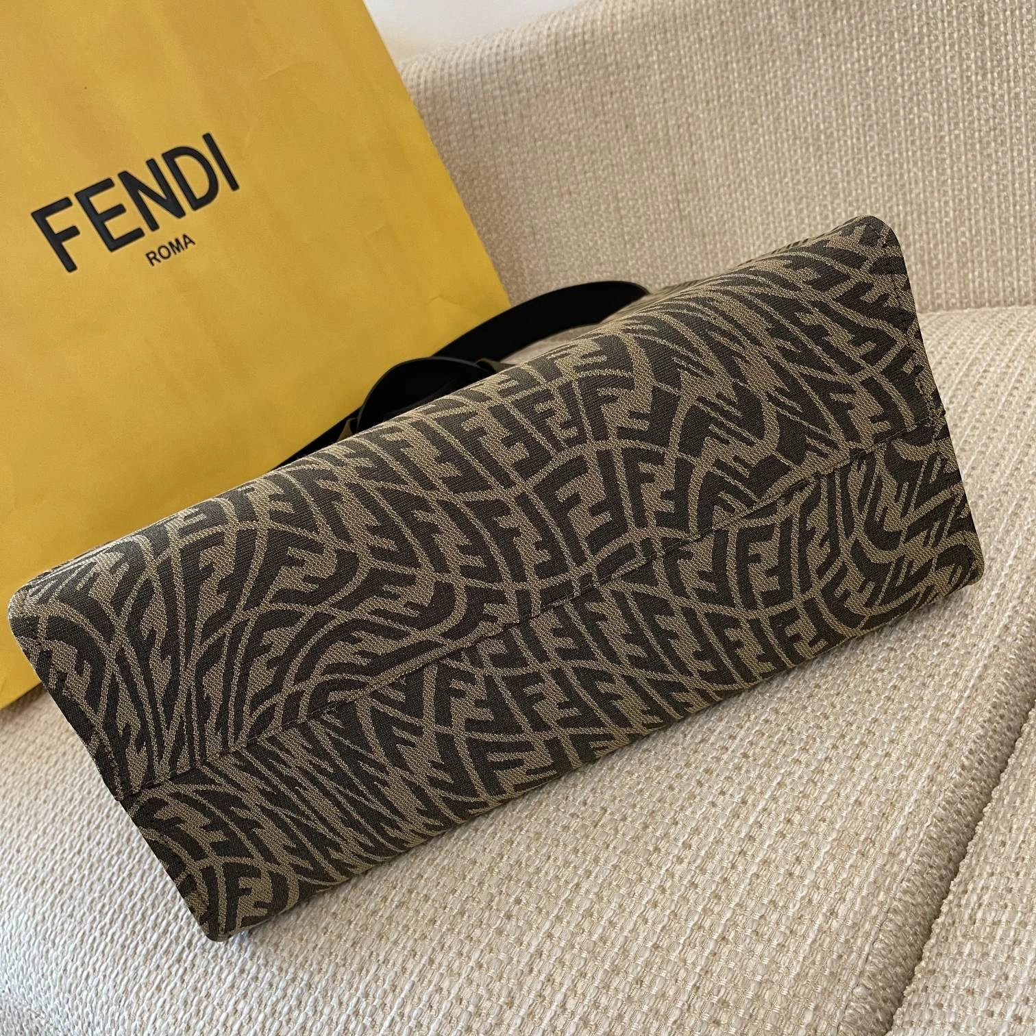 Popular Fendi Shopping Bags 76664