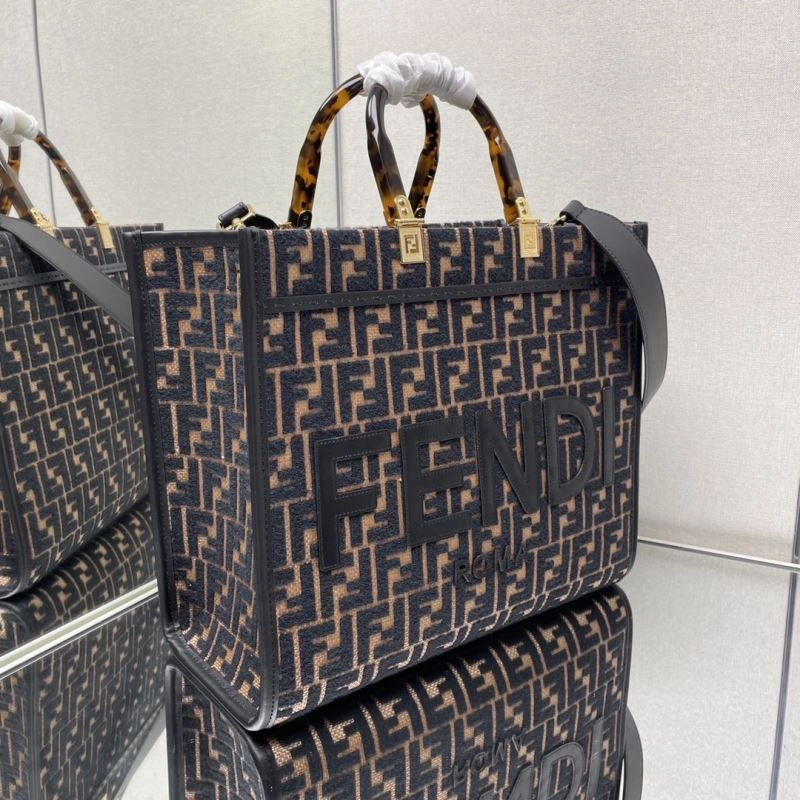 Fendi Shopping Bags Lightweight 72764