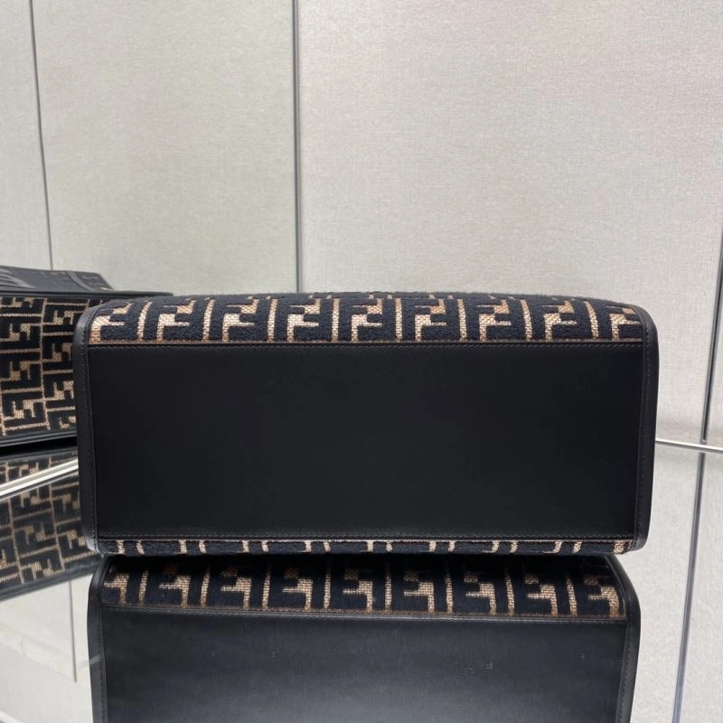 Fendi Shopping Bags Lightweight 72764