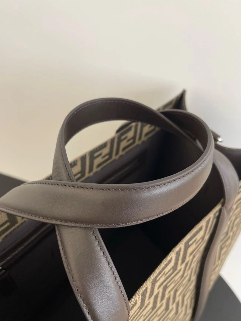 Fendi Shopping Bags RelaxedFit 72745