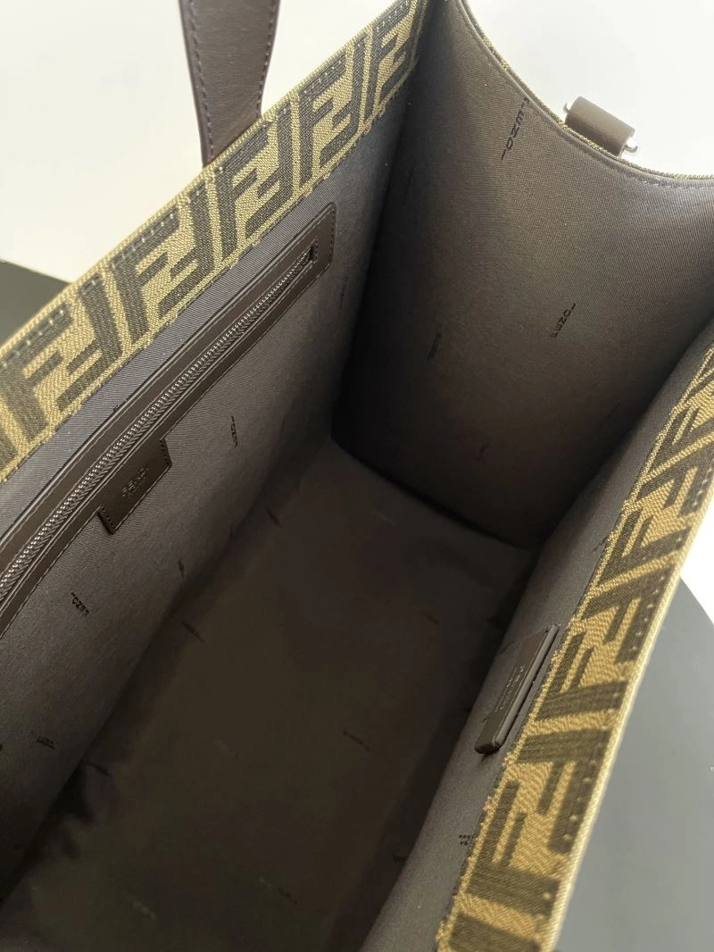 Fendi Shopping Bags RelaxedFit 72745