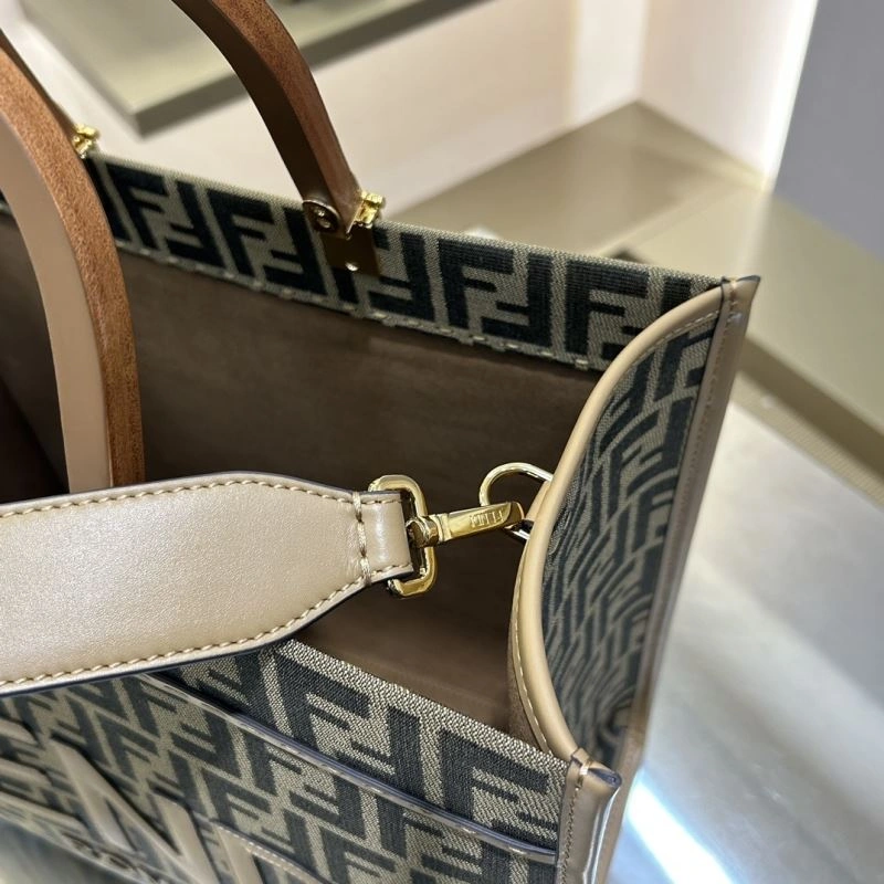 Fendi Shopping Bags TravelReady 72741