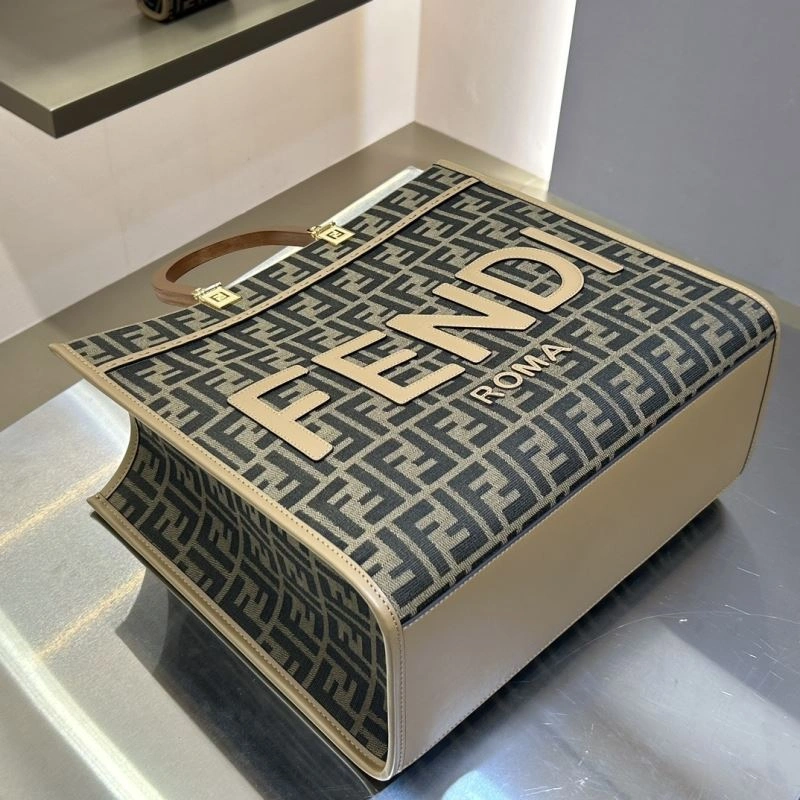 Fendi Shopping Bags TravelReady 72741