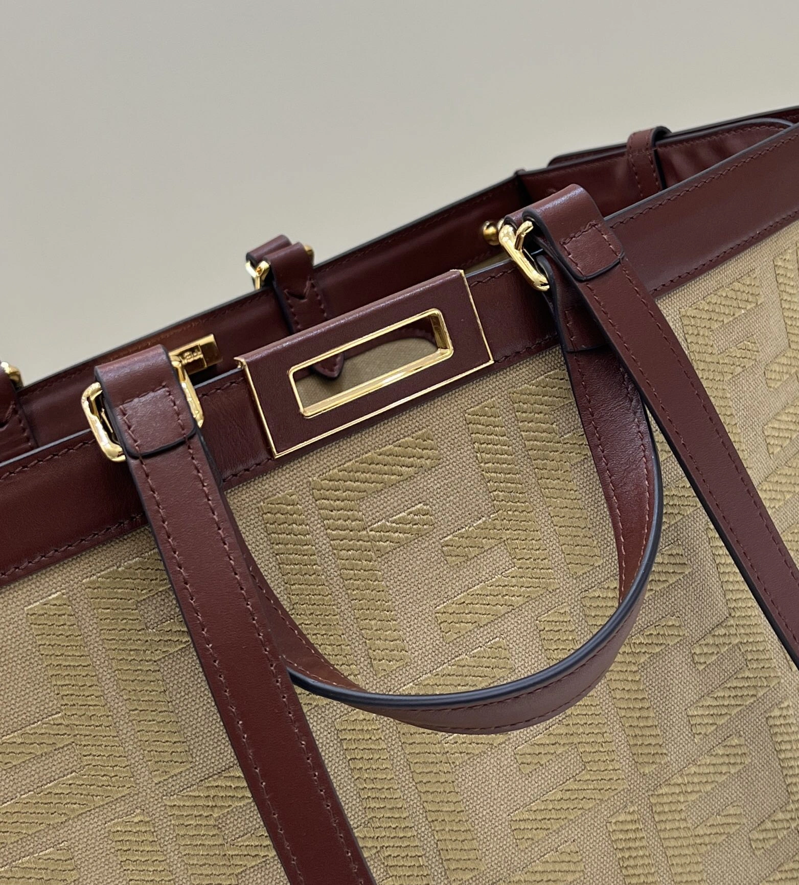 Fendi Shopping Bags Affordable 69658