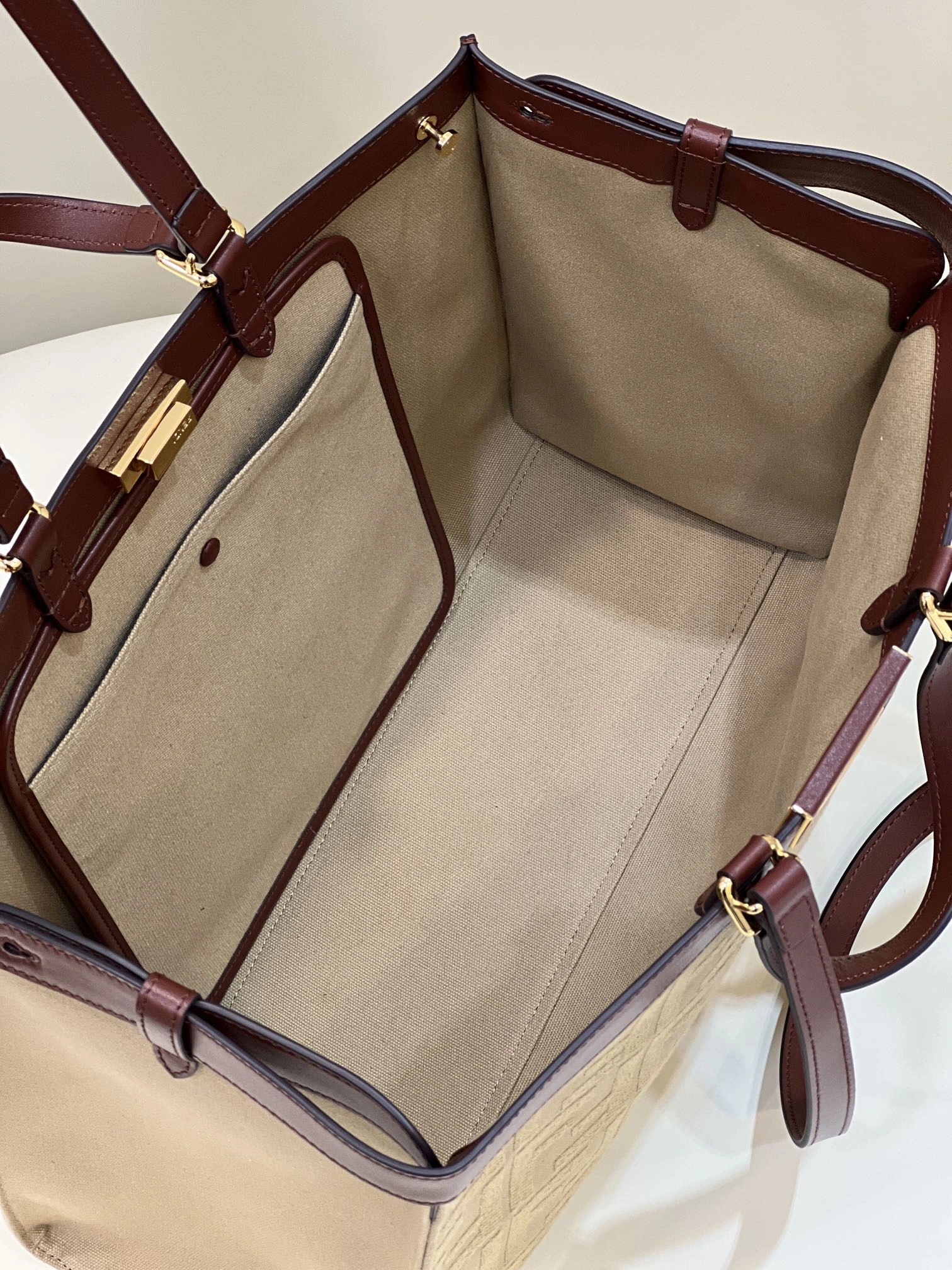 Fendi Shopping Bags Affordable 69658
