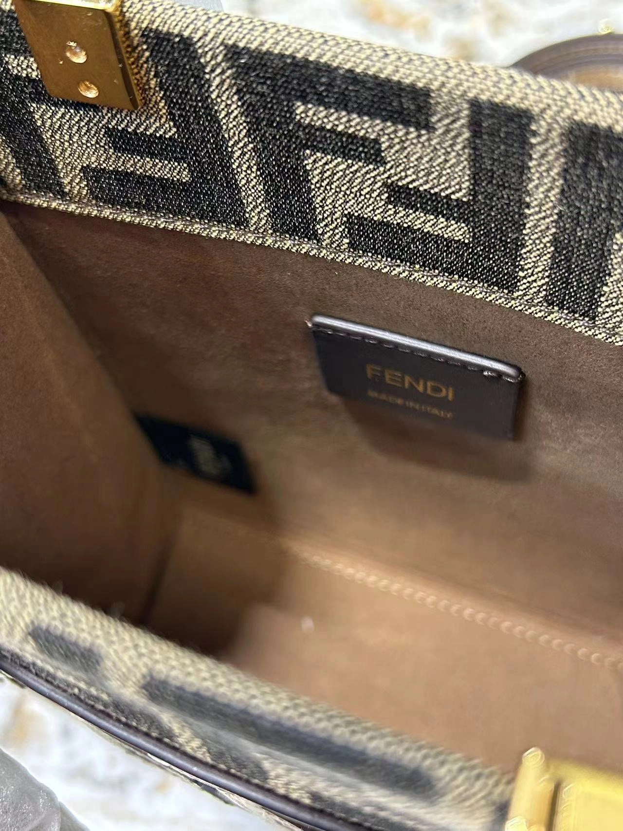 OdorResistant Fendi Shopping Bags 69660