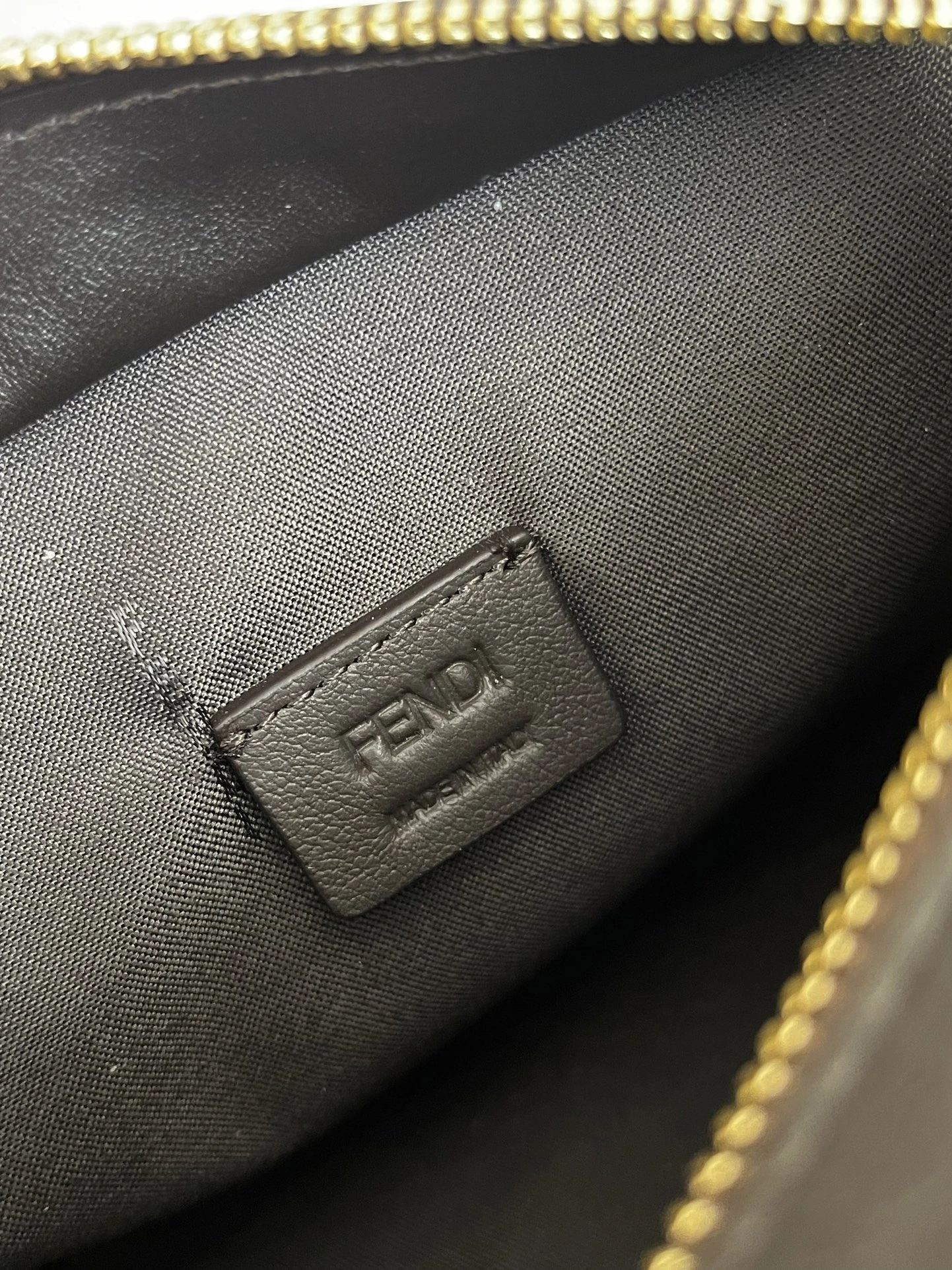 Fendi Shopping Bags EasyMatch 69668