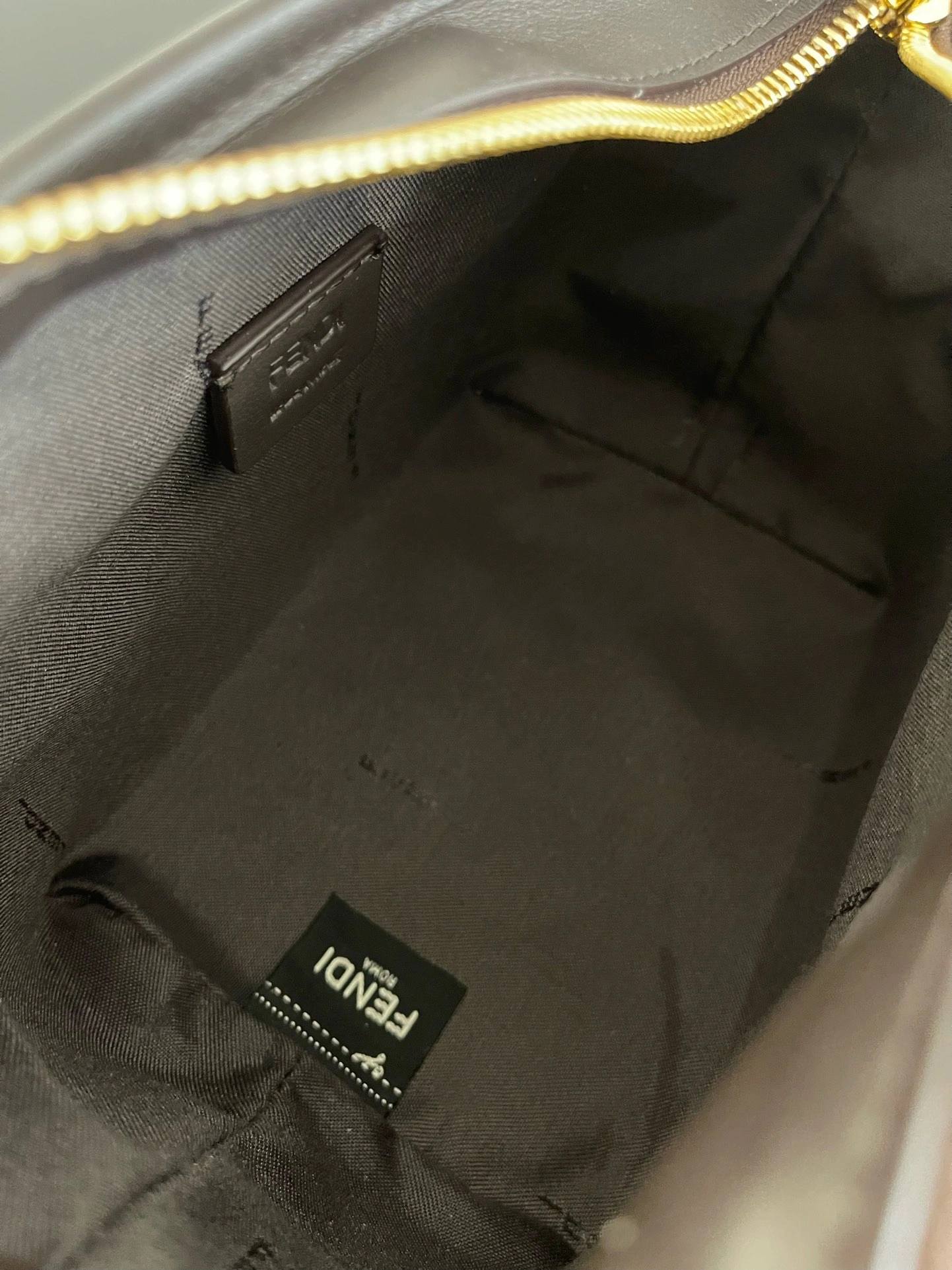 Fendi Shopping Bags EasyMatch 69668