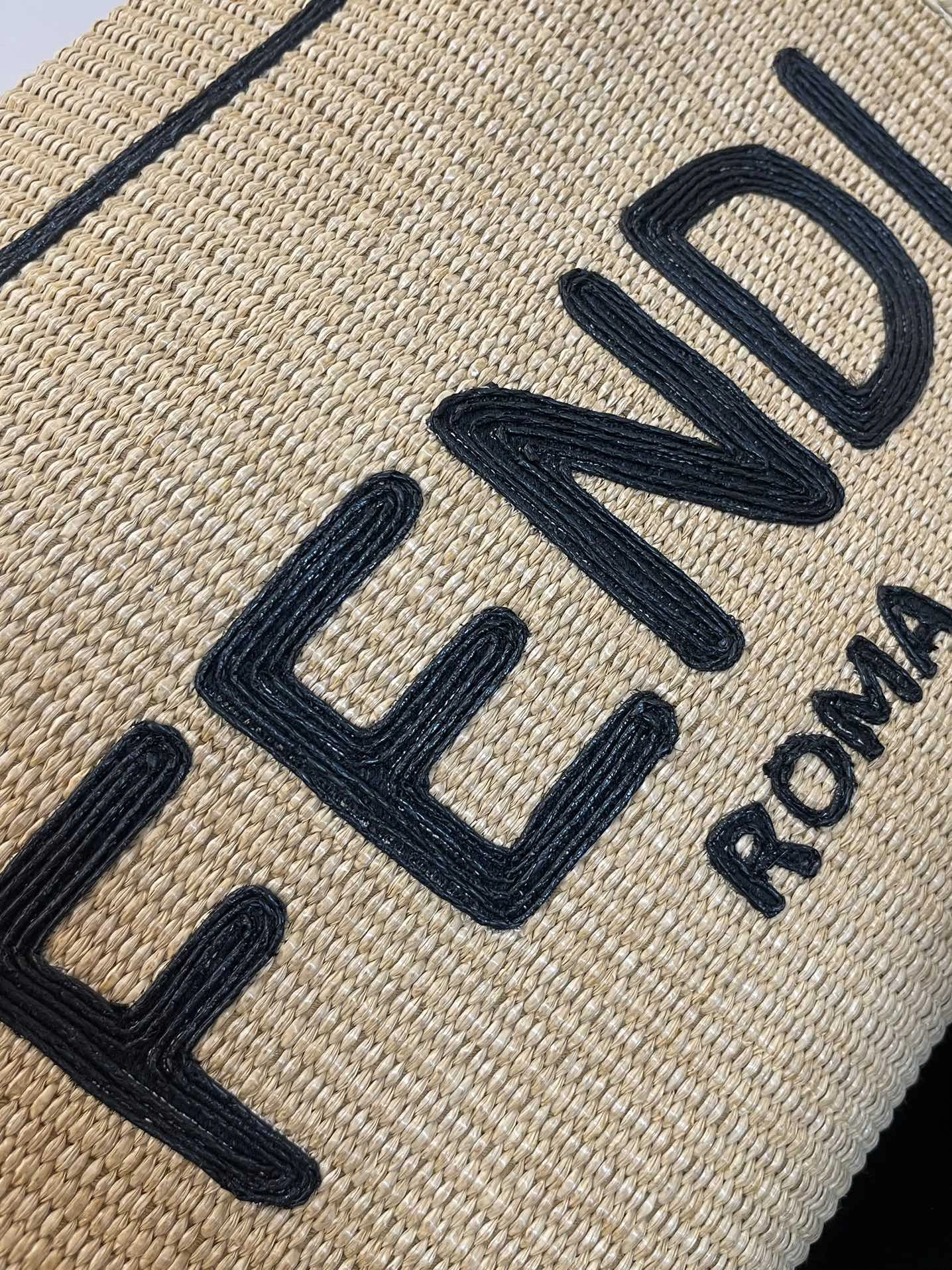 Fendi Shopping Bags Functional 69655