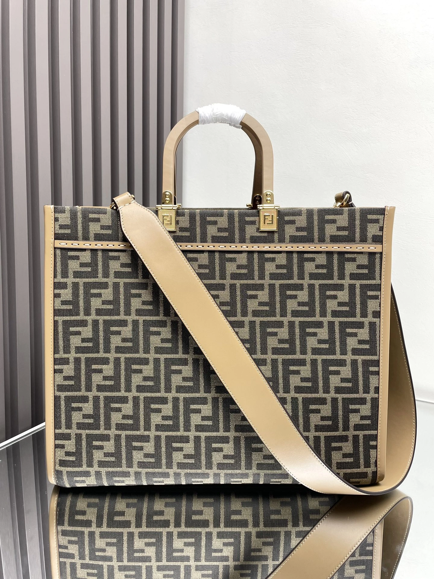 Reliable Fendi Shopping Bags 69664