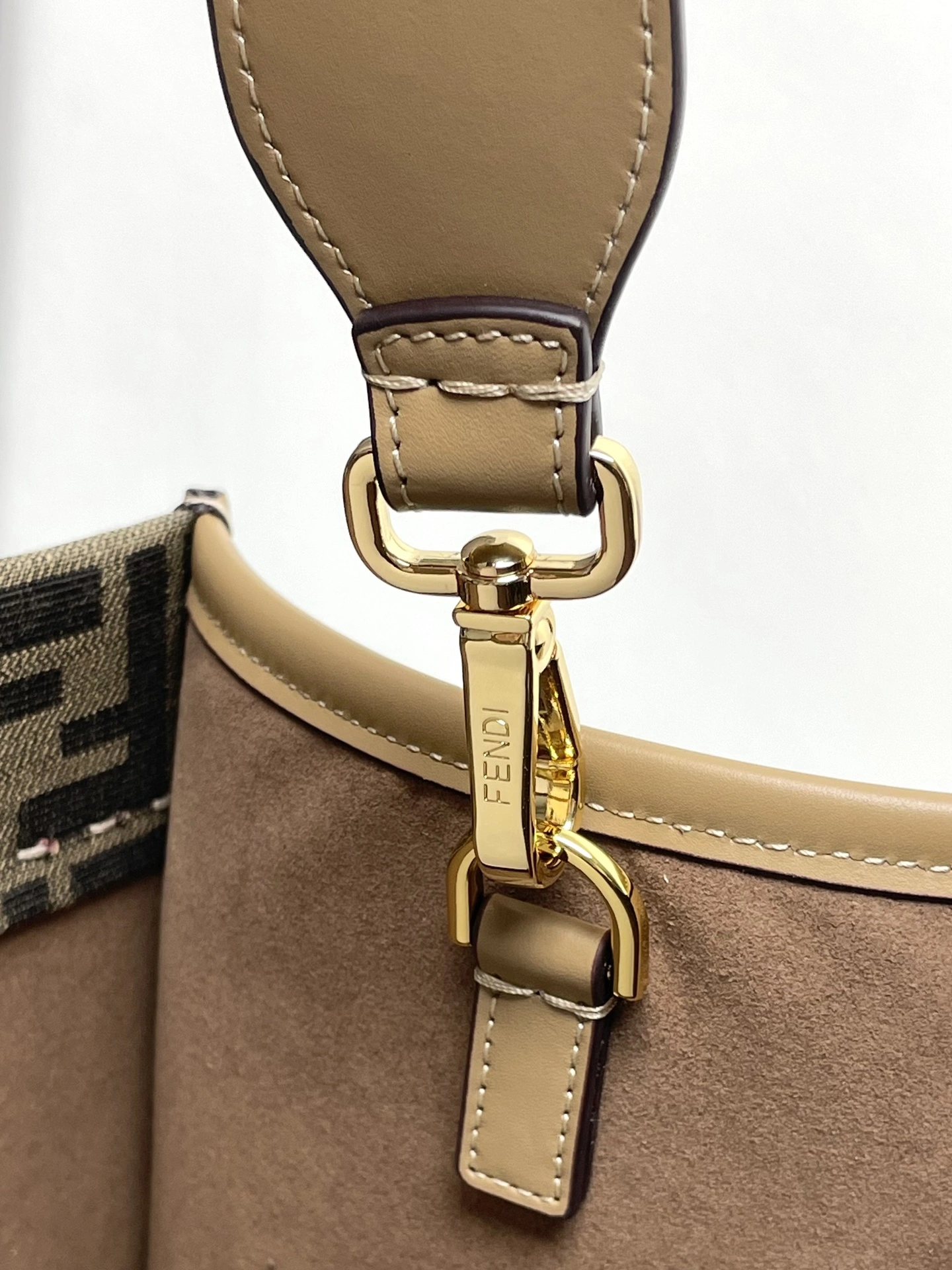 Reliable Fendi Shopping Bags 69664