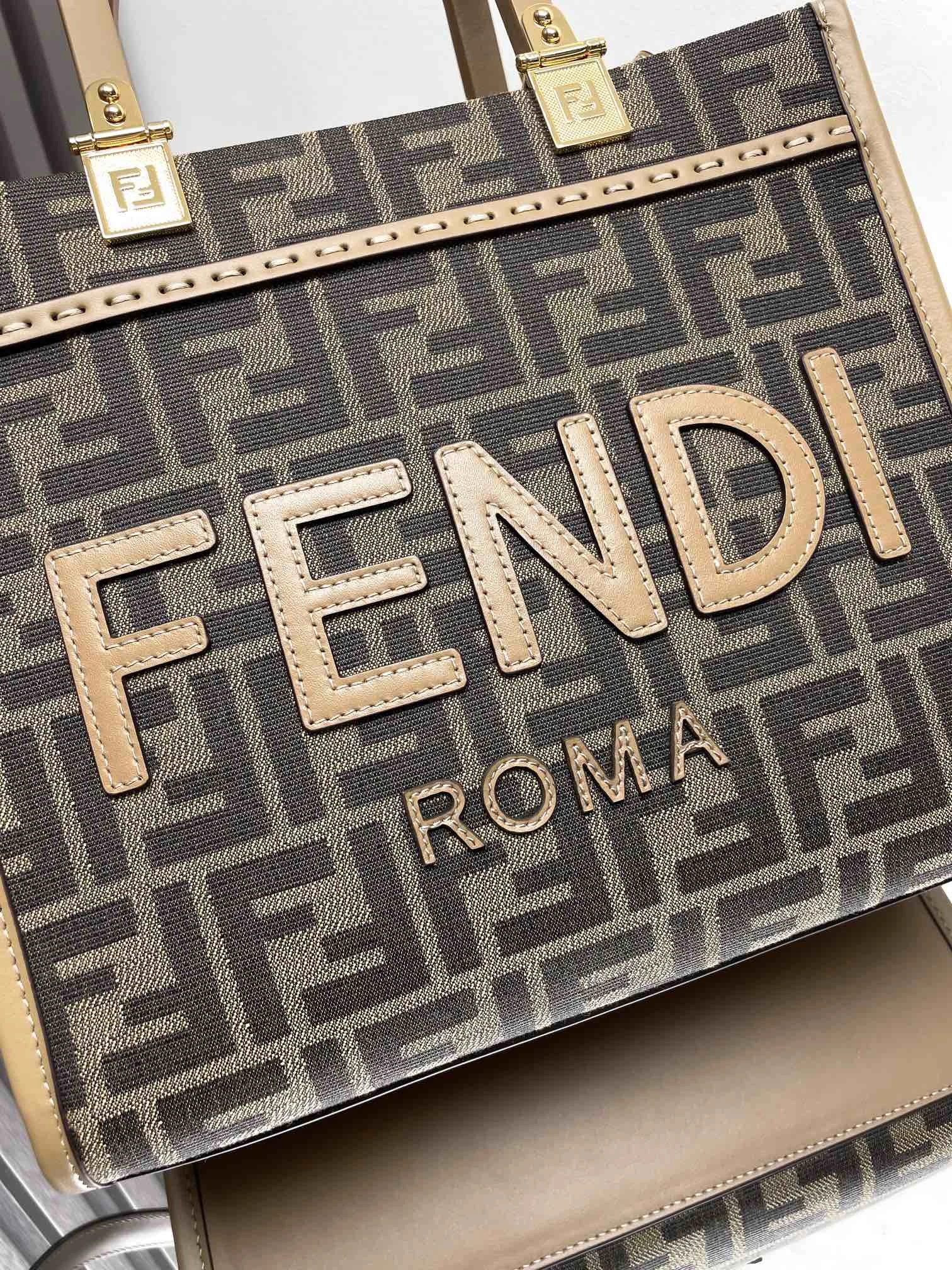 Stylish Fendi Shopping Bags 69653