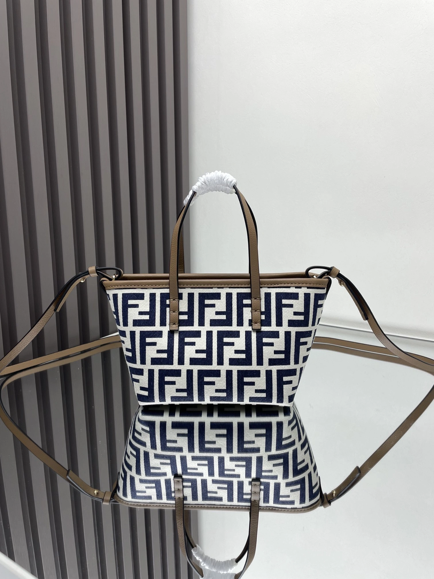 Fendi Shopping Bags Neat 69661