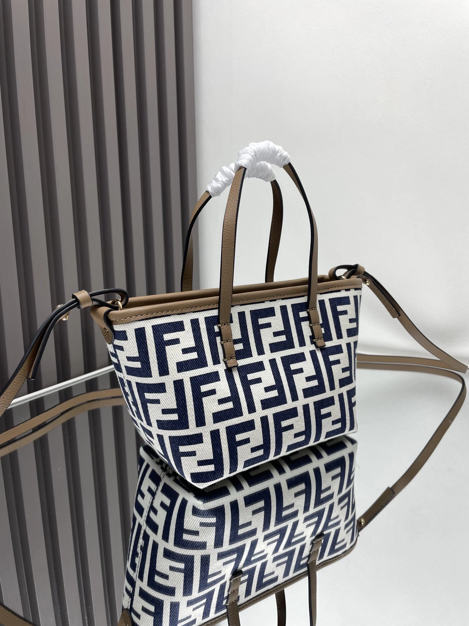 Fendi Shopping Bags Neat 69661