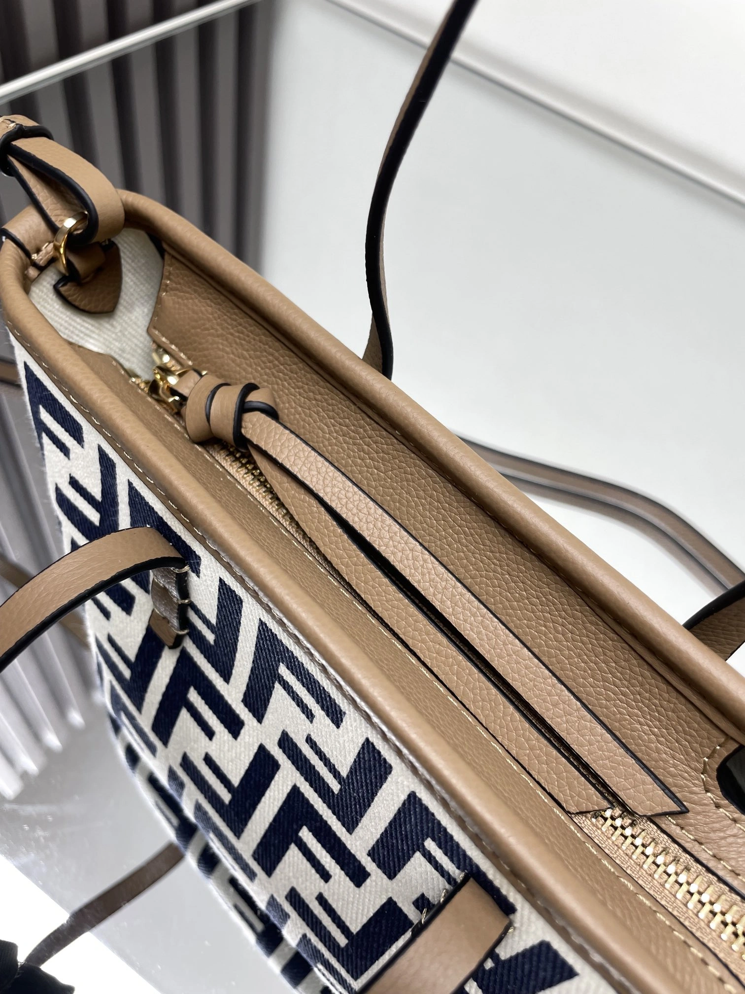 Fendi Shopping Bags Neat 69661