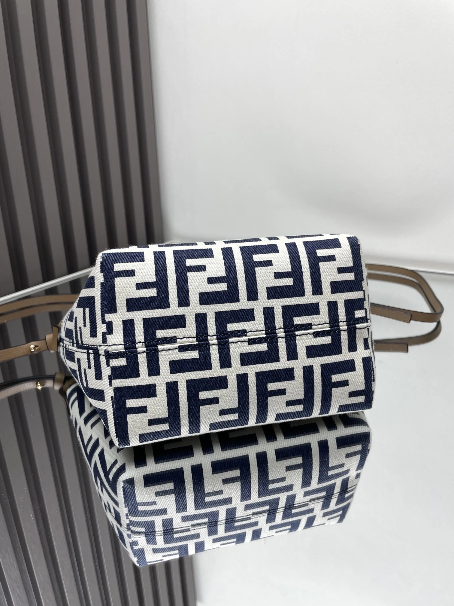 Fendi Shopping Bags Neat 69661