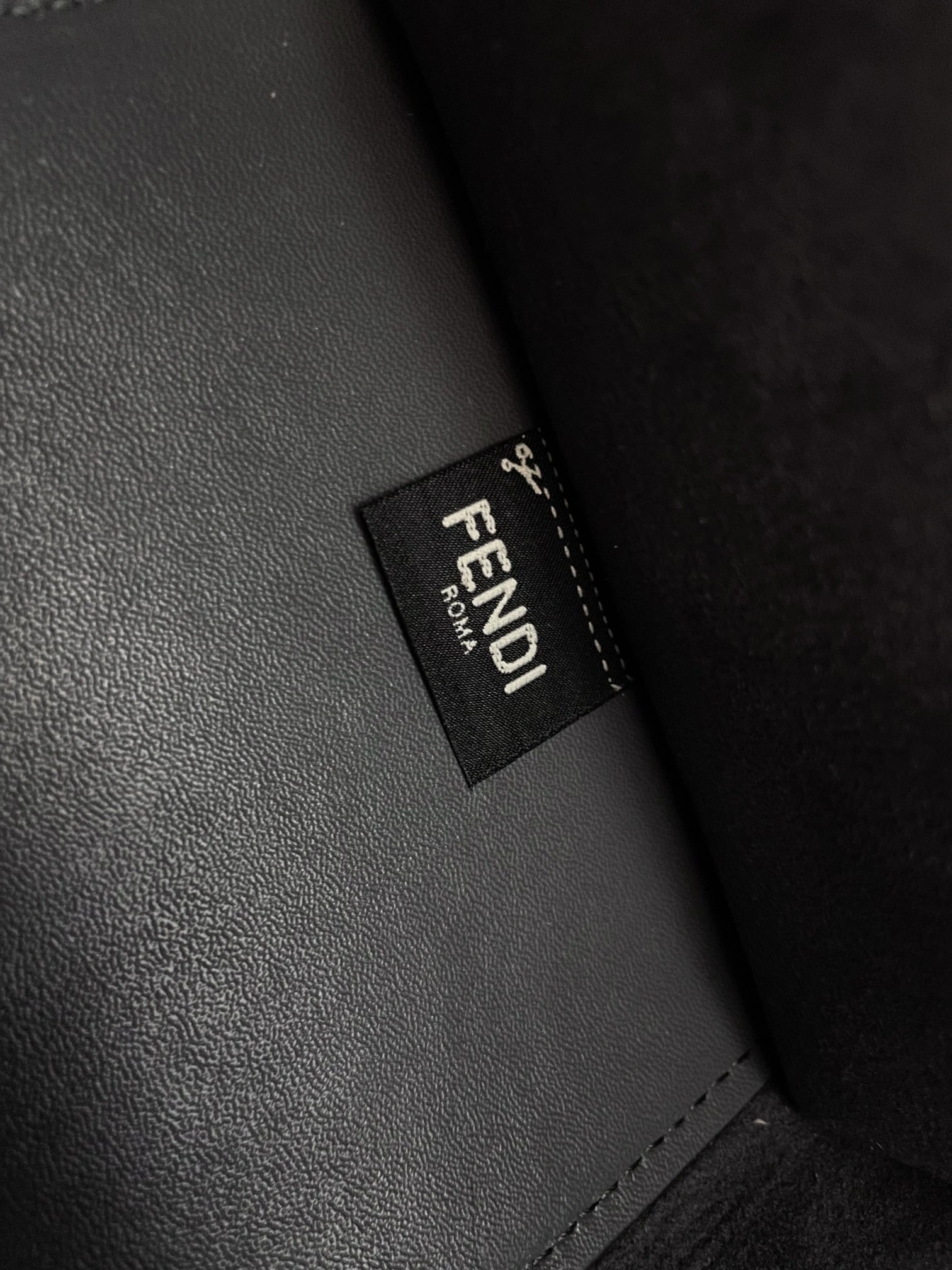 Practical Fendi Shopping Bags 69644