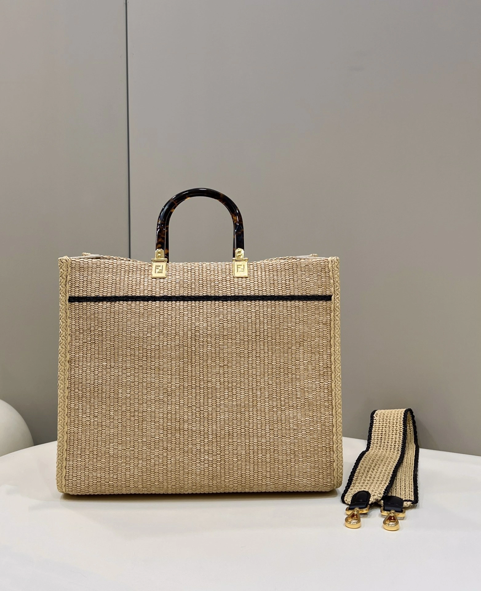 Lightweight Fendi Shopping Bags 69642