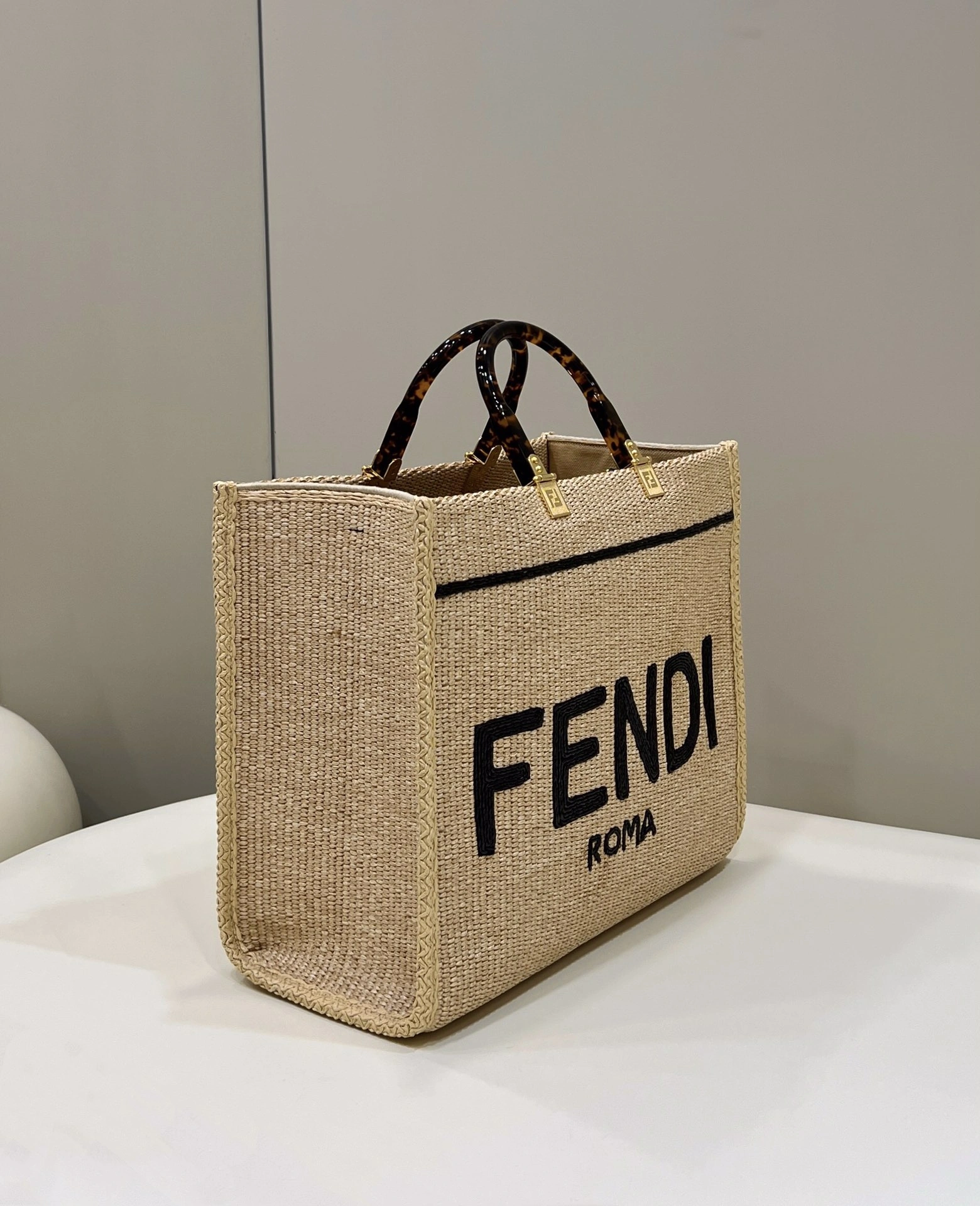 Lightweight Fendi Shopping Bags 69642