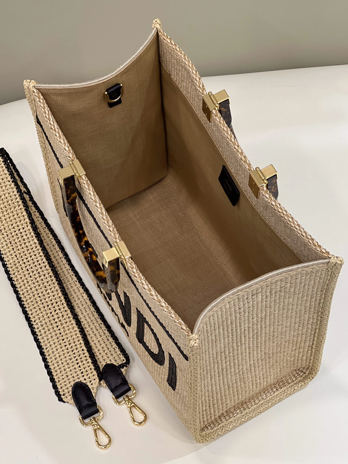 Lightweight Fendi Shopping Bags 69642
