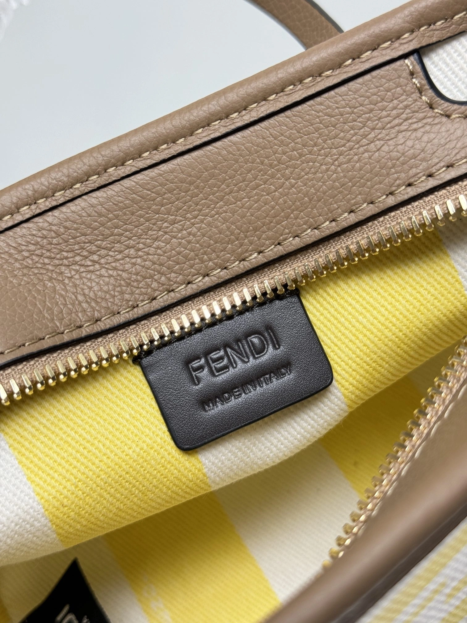 Fendi Shopping Bags Bright 69637