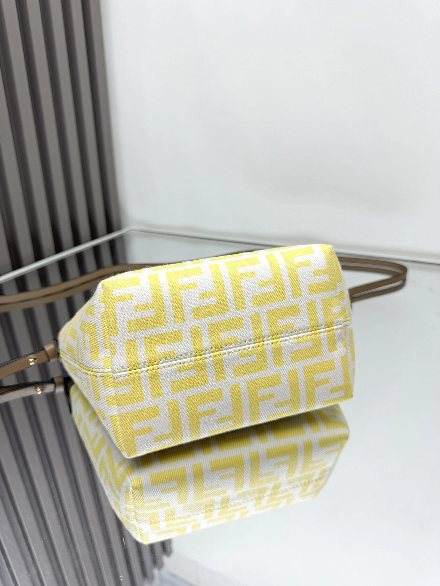 Fendi Shopping Bags Bright 69637