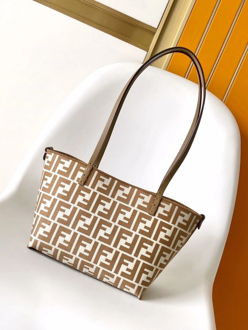 Fendi Shopping Bags FlexibleFit 57496