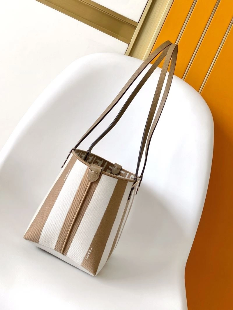 Fendi Shopping Bags FlexibleFit 57496