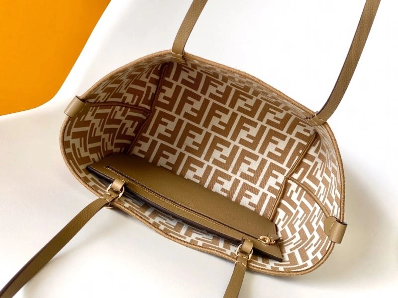 Fendi Shopping Bags FlexibleFit 57496