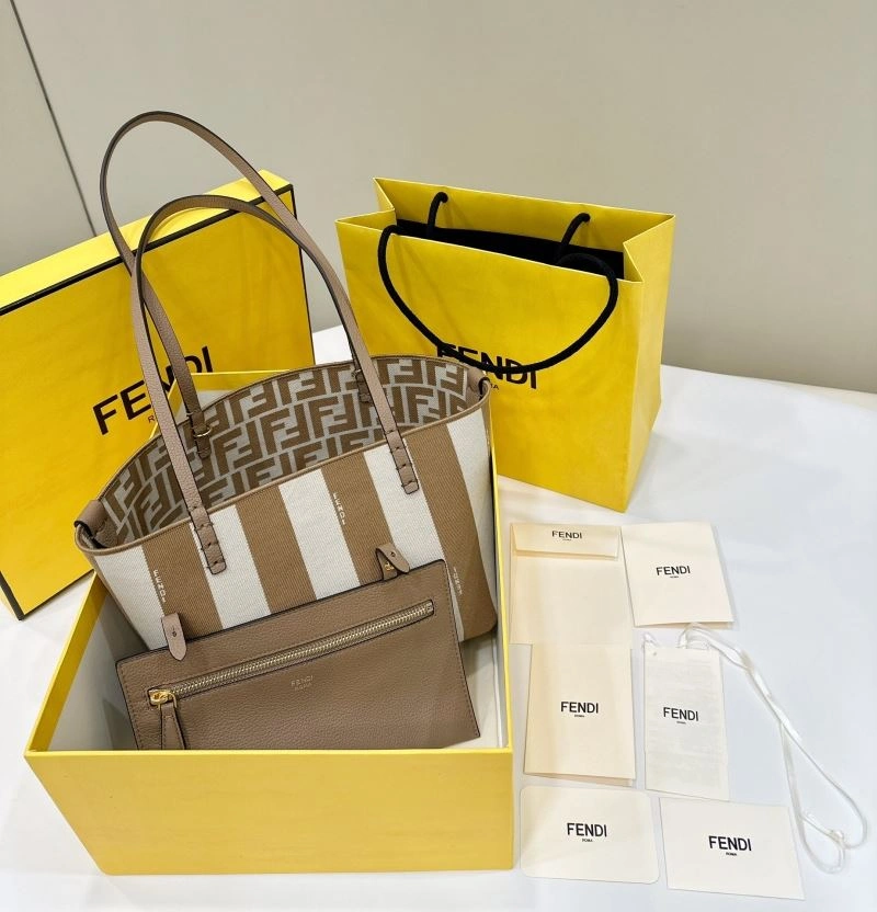 Fendi Shopping Bags Casual 57466