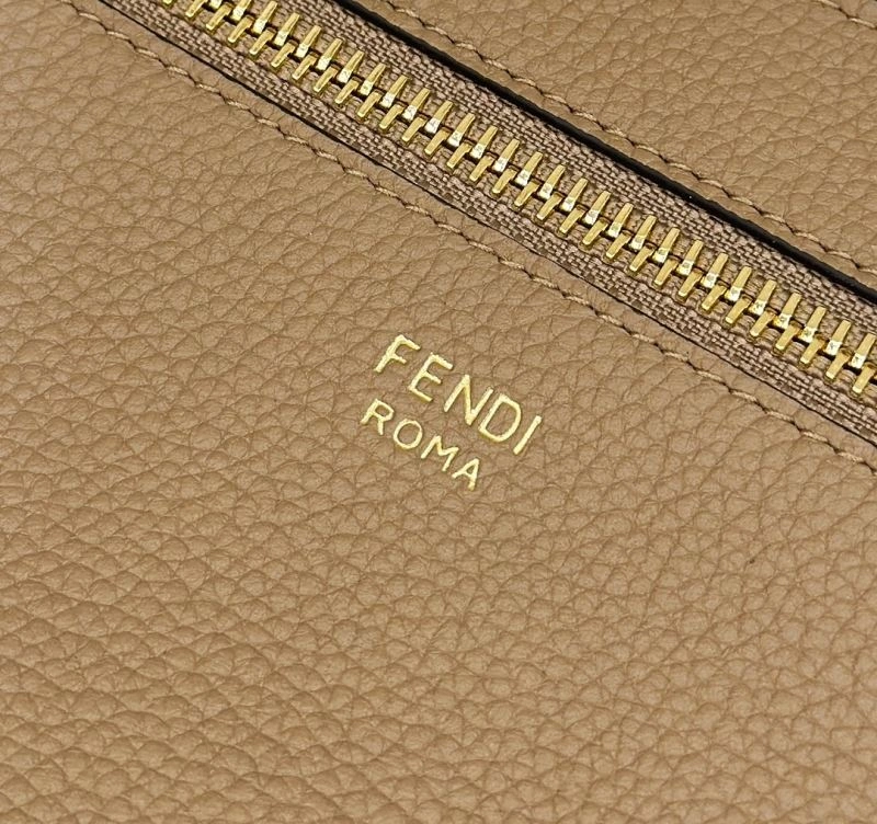 Fendi Shopping Bags Casual 57466