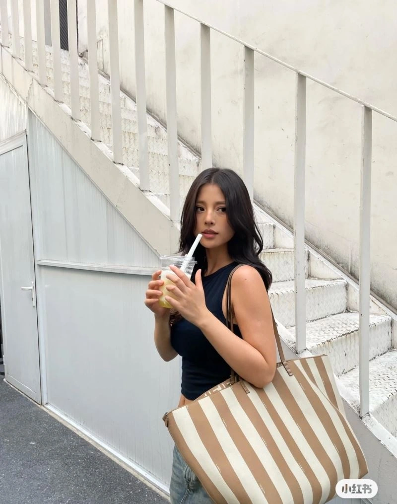 SmoothTexture Fendi Shopping Bags 57463
