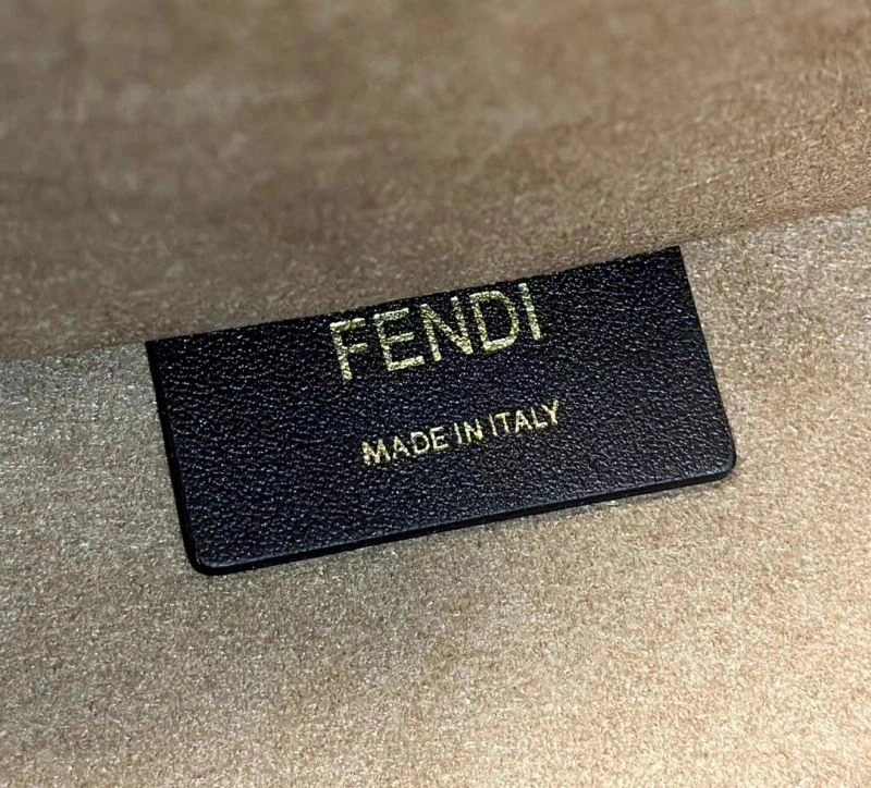Fendi Shopping Bags StreetReady 57452