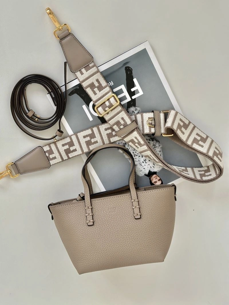 Fendi Shopping Bags AllSeason 57443