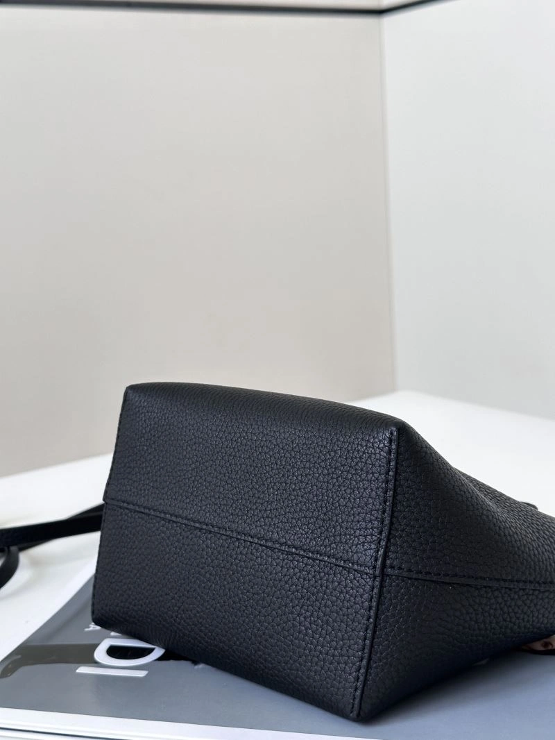 Unisex Fendi Shopping Bags 57442