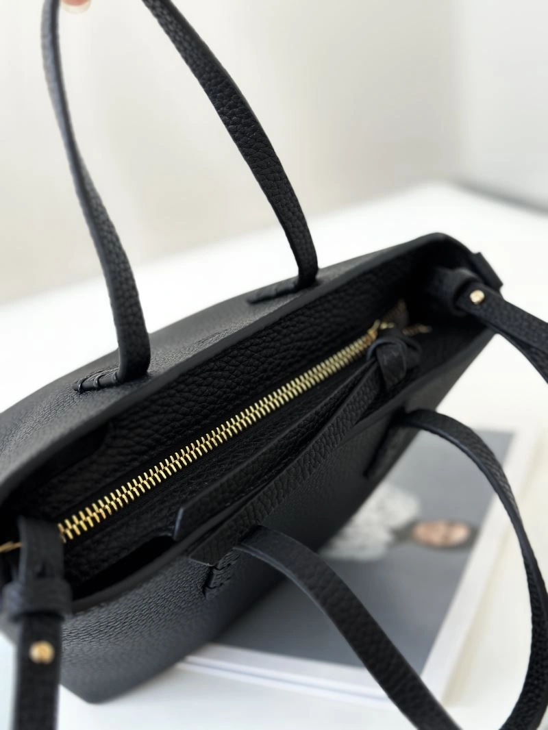 Unisex Fendi Shopping Bags 57442