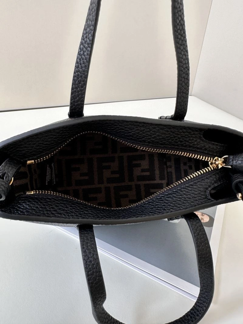 Unisex Fendi Shopping Bags 57442