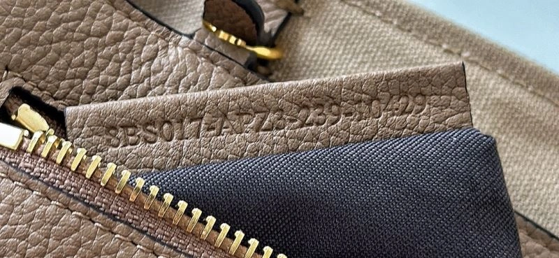 Fendi Shopping Bags EasyCare 57436