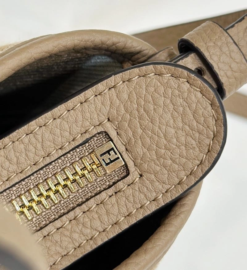 Stylish Fendi Shopping Bags 57428