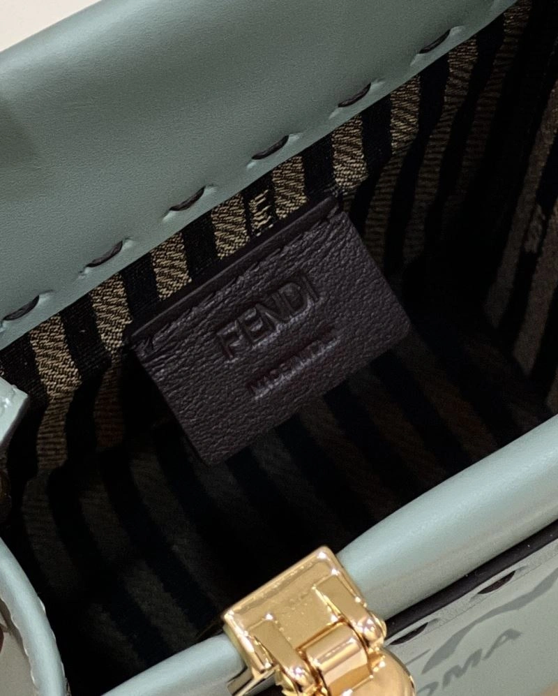 Fendi Shopping Bags UrbanChic 57433