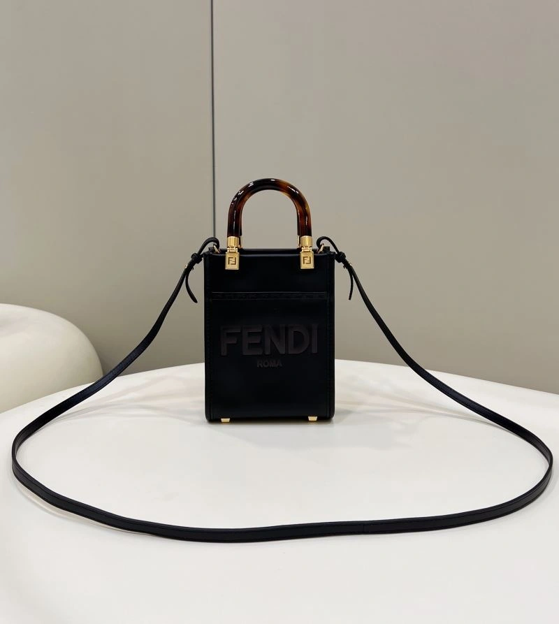 Fendi Shopping Bags Flexible 57456