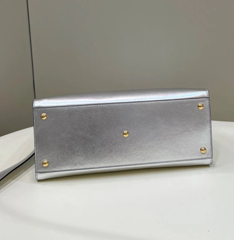 Fendi Shopping Bags Functional 57423