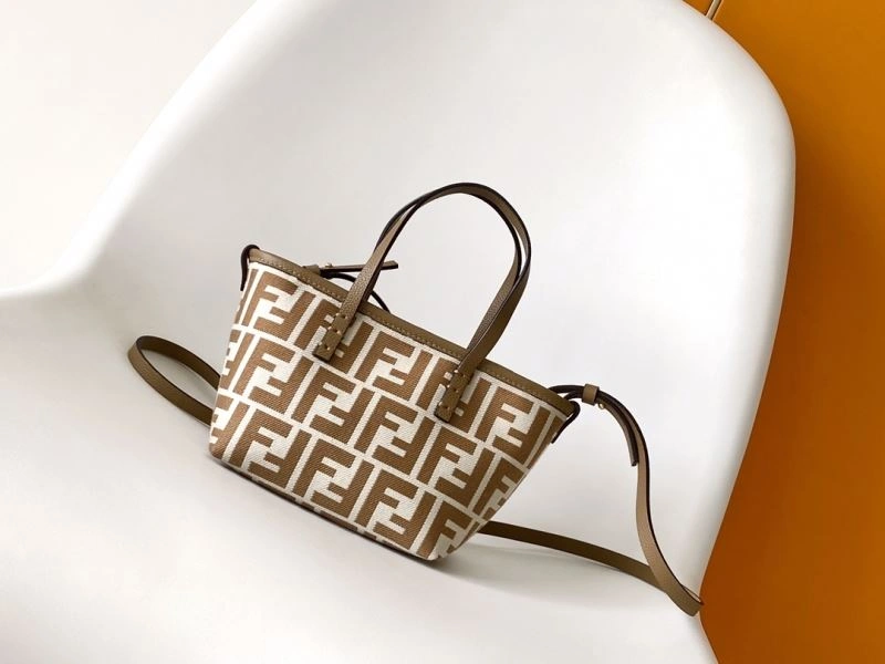 Fendi Shopping Bags AllSeason 57470