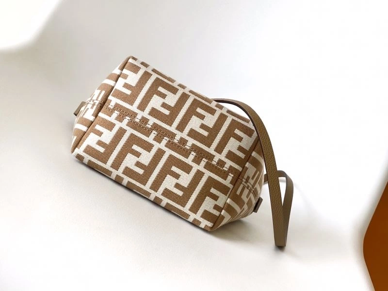Fendi Shopping Bags AllSeason 57470