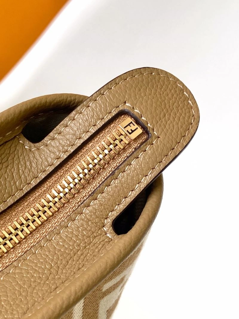 Fendi Shopping Bags AllSeason 57470
