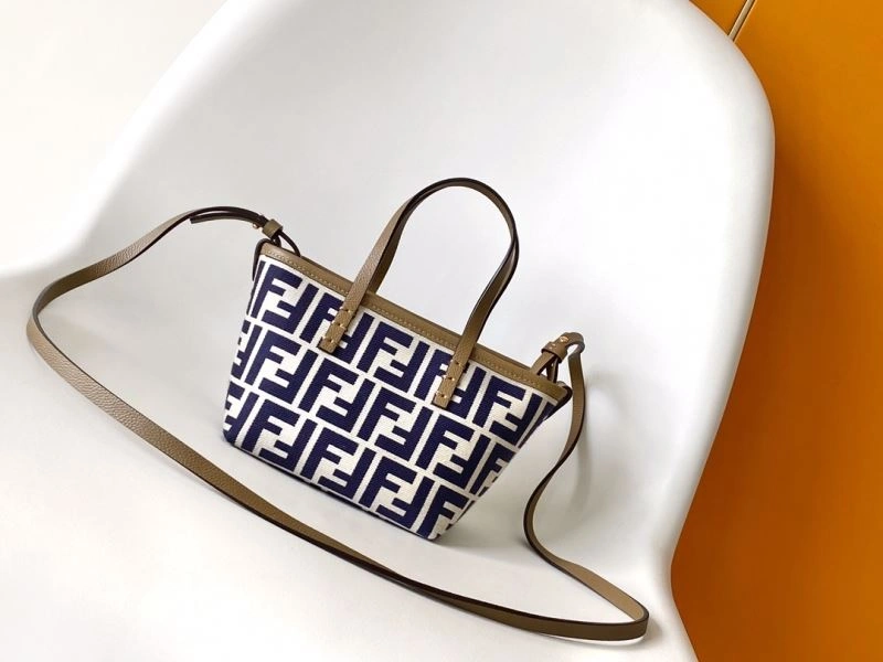 Fendi Shopping Bags Trendsetting 57407