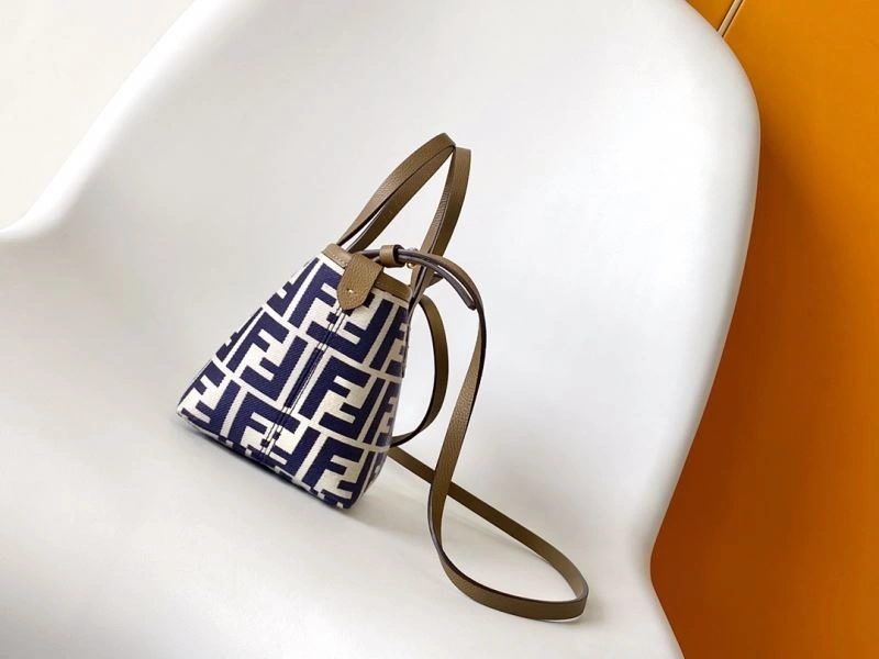 Fendi Shopping Bags Trendsetting 57407